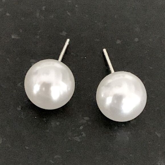 Luminous Large Faux Pearl Stud Earrings, 10mm, Silver Plated, Classic Style Gift - Picture 3 of 10